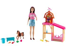 Playset Barbie Detetive A Grande Corrida de - Cavalos Cuidado de Póneis Mattel 15 Peças