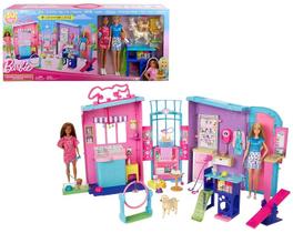 Playset Barbie Pet Shop de Luxo Com 2 Bonecas 8 Pets e 20 Acessórios Creche dos Animais - Mattel HRG81