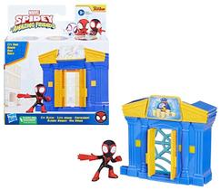 Playset Com Boneco Spidey Amazing Friends Banco - Miles Morales Aventura na Cidade - City Bloks - Hasbro