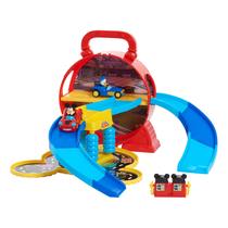 Playset Disney Junior Mickey Mouse Stow 'n Go Garage com 2 carros