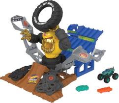 Playset Hot Wheels Monster Trucks Arena Smashers Mega-Wrex vs Crushzilla Takedown com caminhão de brinquedo Mega-Wrex e 6 carros