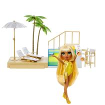 Playset Piscina e Praia Rainbow High Pacific Coast Boneca Swim e Style Sunny 27cm MGA Playset Piscina e Praia Rainbow High Pacific Coast Boneca Swim e Style Sunny 27cm MGA
