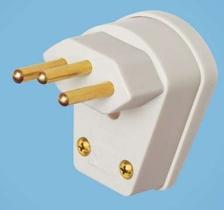 Plug Fame Padrão Macho 2p+t 10a 90