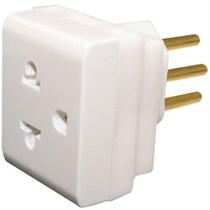 Plugue Adaptador PB 2P+T 10 Ampères Branco - 690660 - PIAL Plugue Adaptador PB 2P+T 10 Ampères Branco - 690660 - PIAL
