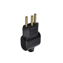 Plugue Macho 2 Pólos e Terra 20A/250V 90 ILUMI Preto Plugue Macho 2 Pólos e Terra 20A/250V 90 ILUMI Preto
