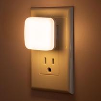 Plugue quadrado LED Briignite para luzes noturnas em branco quente de 3000 K