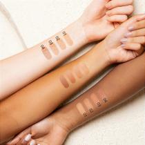 Pó Bronzeador Compacto Be Bronzer - VIZZELA com Vitamina E e Brilho Luminescente Pó Bronzeador Compacto Be Bronzer - VIZZELA com Vitamina E e Brilho Luminescente