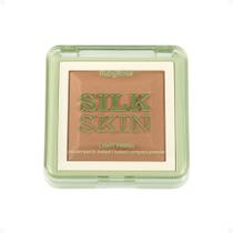 Pó Compacto Ruby Rose Silk Skin Light Finish PC40 HB-M403-4
