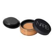 Pó de fixação NARS Light Reflecting Loose 0,38 onças (11 mL)