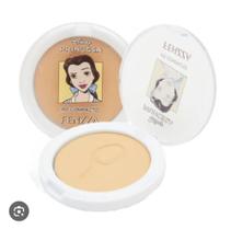 Po princesas Disney cor bege claro