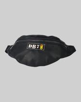 Pochete DR7 Street Logo Hidrante - Preto Pochete DR7 Street Logo Hidrante - Preto