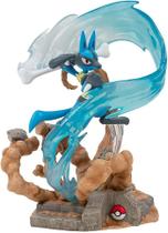 Pokemon Select Figura de Luxo Lucario Light FX c/ Luz Sunny