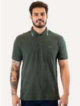 Polo Guess Masculina Piquet Frieze Logo Relief Verde Escuro Polo Guess Masculina Piquet Frieze Logo Relief Verde Escuro