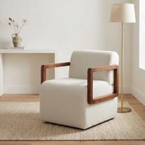 Poltrona Bruxelas Orgânica Bouclê Off White Braços Madeira Maciça Luxo Confortável Sala de Estar Recepção Quarto Poltrona Bruxelas Orgânica Bouclê Off White Braços Madeira Maciça Luxo Confortável Sala de Estar Recepção Quarto