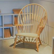 Poltrona com Braço Angelina Madeira Natural Poltrona com Braço Angelina Madeira Natural