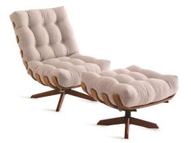 Poltrona Costela Tradicional com puff linho nude Base Madeira - Poltronas do Sul