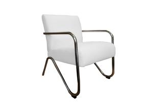 Poltrona Decorativa Bela Couro Branco Braço Cromado Mz Decor