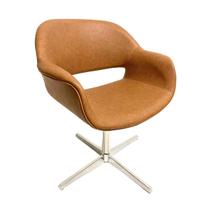 Poltrona Decorativa Eduarda cor Canela Base Alumínio Poltrona Decorativa Eduarda cor Canela Base Alumínio
