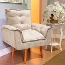 Poltrona Decorativa Opala Lidi Suede Bege Pés Palito Caramelo para Sala de Estar Luxo Bela Decor