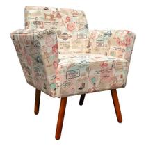 Poltrona Dora Estampado Retrô Rosa D61 Pés Palito Castanho
