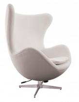 Poltrona Egg Arne Jacobsen Aluminio Relax Com Trava branca