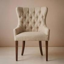 Poltrona Estofada Capitonê Linho ou Veludo Tachas Pés Madeira Conforto Estilo Clássico Para Salas e Ambientes Sofisticados Poltrona Estofada Capitonê Linho ou Veludo Tachas Pés Madeira Conforto Estilo Clássico Para Salas e Ambientes Sofisticados