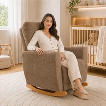 Poltrona Isabella Luxo Amamentação Premium com Puff e Balanço Conforto Sofisticado Suede Poltrona Isabella Luxo Amamentação Premium com Puff e Balanço Conforto Sofisticado Suede