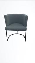 Poltrona liss decor com base em metal