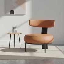 Poltrona Minimalista com Assento e Encosto Estofado Hermitage Fratini Poltrona Minimalista com Assento e Encosto Estofado Hermitage Fratini