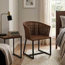 Poltrona Moderna com Toque Aconchegante e Conforto Caramelo Belga Poltrona Moderna com Toque Aconchegante e Conforto Caramelo Belga