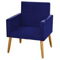 Poltrona Nina decorativa Pés Madeira Tecido Sintético cor Azul Marinho Poltrona Nina decorativa Pés Madeira Tecido Sintético cor Azul Marinho