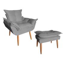 Poltrona Opala Sala De Estar Com Com Puff Opala Suede Cinza - Hellen Decor