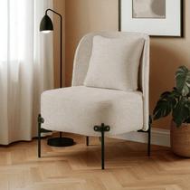 Poltrona para Sala de Estar Madeira Maciça Castellar Móbile Aurora Luxo Bege Poltrona para Sala de Estar Madeira Maciça Castellar Móbile Aurora Luxo Bege