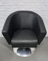 Poltrona Preta de Couro Poltrona Preta de Couro