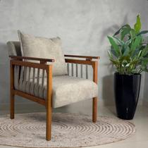 Poltrona Sala Decorativa Ayla Estofada Boucle Cinza Base Madeira Castanho