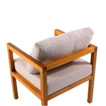 Poltrona Samba Tricô Cobre ou Bouclé Bege em Madeira Pinus Mel - Daf Poltrona Samba Tricô Cobre ou Bouclé Bege em Madeira Pinus Mel - Daf