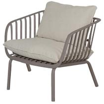 Poltrona Seiva Rivatti em Polipropileno Fendi Almofada em Amêndoa Poltrona Seiva Rivatti em Polipropileno Fendi Almofada em Amêndoa