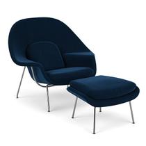 Poltrona Womb Chair com Puff em Veludo Poltrona Womb Chair com Puff em Veludo