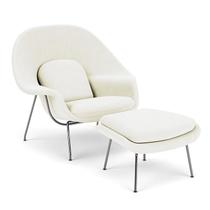 Poltrona Womb Chair com Puff em Veludo