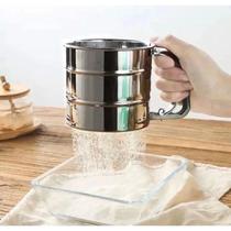 Polvilhador Doces Furo Gatilho Farelo Caneca Bolos Farinha Açúcar Inox Peneira Confeitaria Pote