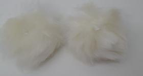 Pompom de Pelo Baixo com Alça - Ref. 4432/3 - 2 Unidades - Cor Off White Pompom de Pelo Baixo com Alça - Ref. 4432/3 - 2 Unidades - Cor Off White
