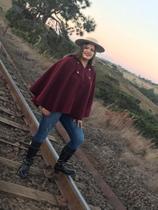 Poncho Baeta Pala unissex ideal para o inverno em lã batida