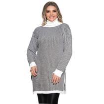 Poncho Feminino de Tricô Mousse Estampa Xadrez e Gola Alta Temdência