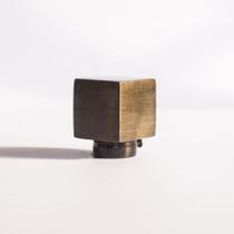 Ponteira Maciça Cubo Para Varão 28mm - Ouro Velho