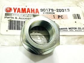 Porca do eixo do pinhão yamaha MT03 320 Original 90179 20013