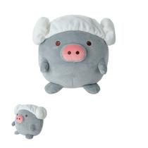 Porquinho com touca de pelúcia (23cm) Porquinho com touca de pelúcia (23cm)