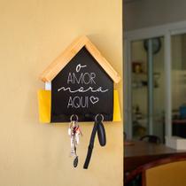 Porta chaves e cartas "O amor mora aqui"