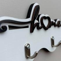 Porta Chaves em MDF Branco com Detalhes em Preto Organização com Estilo - Modelo Home Ondas