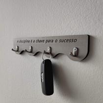 Porta Chaves em MDF - Disciplina - 4 Ganchos- Creme e Prata
