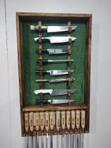 Porta espeto com suporte para facas